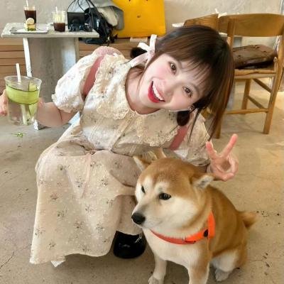 三小一家人